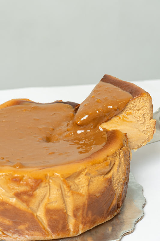 Tarta de queso vasca turrón dulce de leche